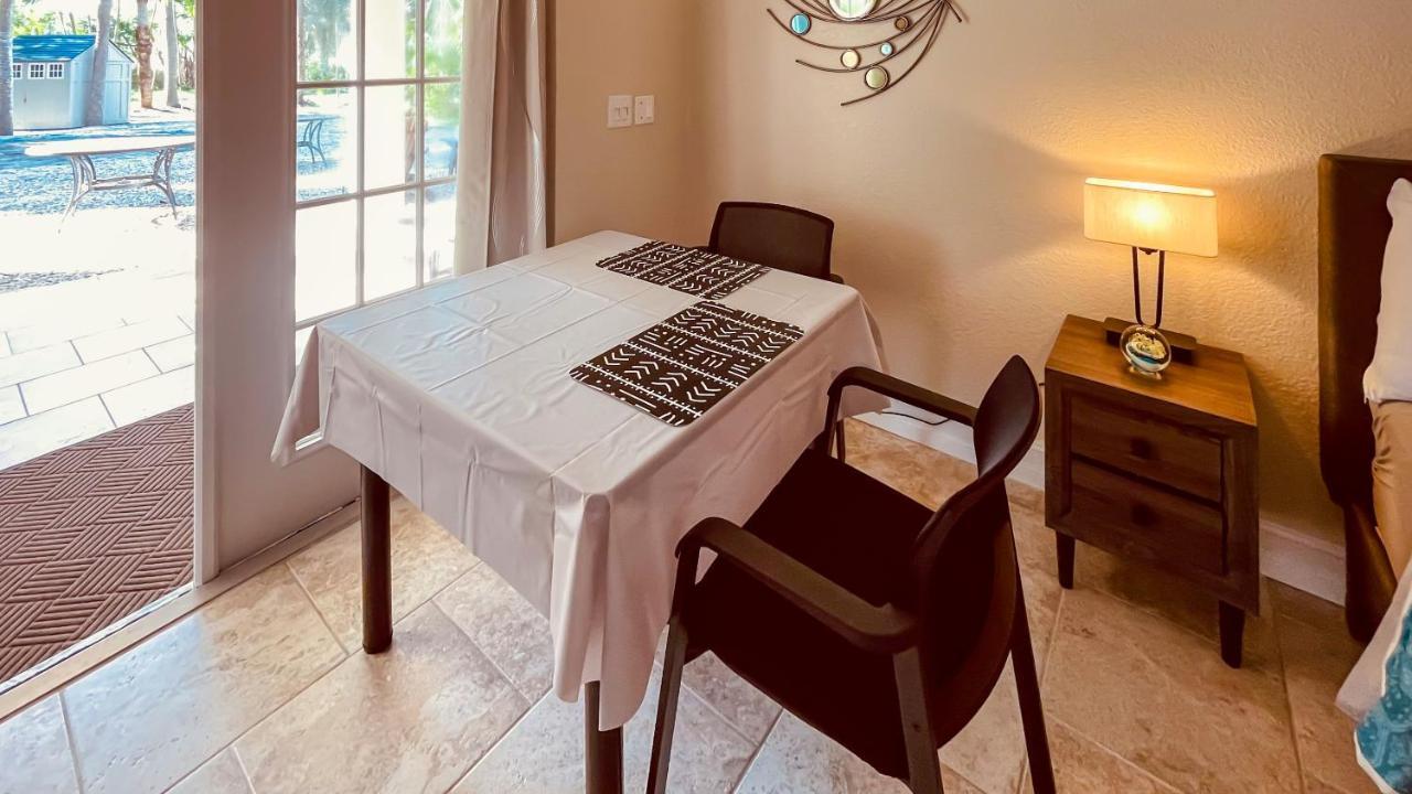 White Orchid Apartments فورت مايرز المظهر الخارجي الصورة